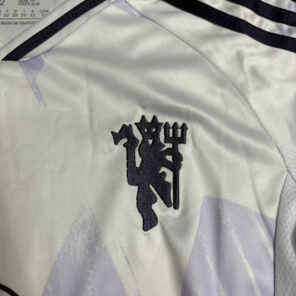 Conjunto Infantil Manchester United 2025/26
