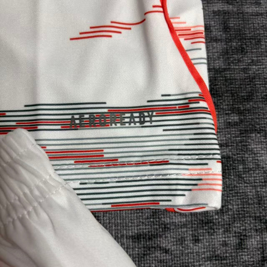 Conjunto Infantil Bayern de Munique 2025/26